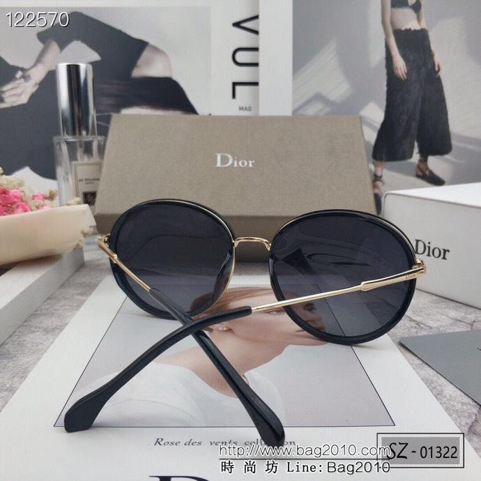 DIOR-迪奧 2019新款 太陽鏡 減輕強光負擔 遮擋有害光線防輻射 出行旅遊必備品 01322  lly1180